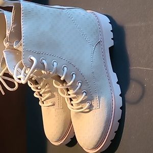 Dolce Vita Cream Combat Boots